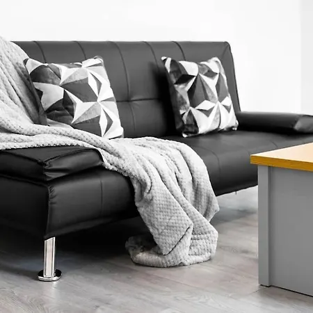 Jlr,nec,b'ham Airport,entire House,wi-fi,netflix * Birmingham